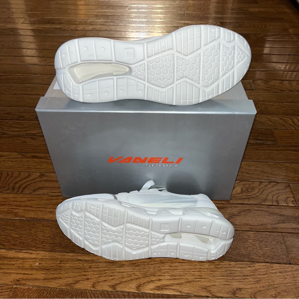 Vaneli Alyce Lace Up Athleisure Sneaker Ice White Suede & Mesh Women’s Size 8 - Picture 8 of 10